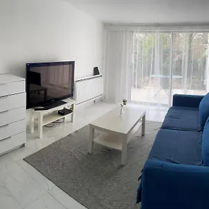 https://maison-indpendante-7-minutes-rer-b.fr-paris.fr